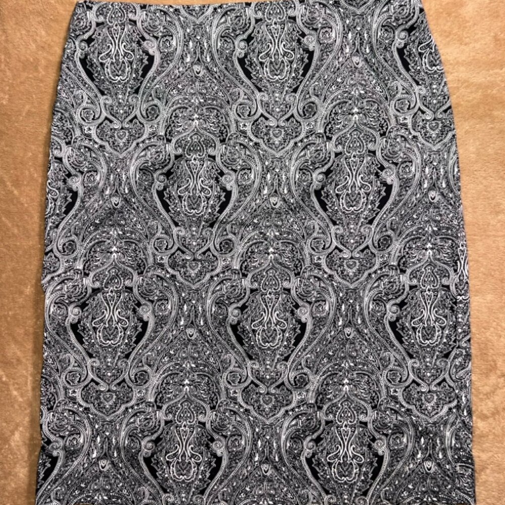 Talbots Women 6 Black White Paisley Back Zip Knee Length Pencil Office Skirt
